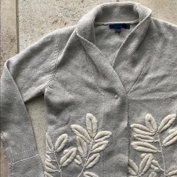 Boden Sweaters - Boden wool blend embroidered cardigan